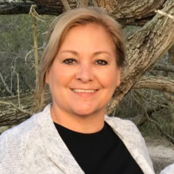 Meet your Posher, Manuela - Picture 1 of 1